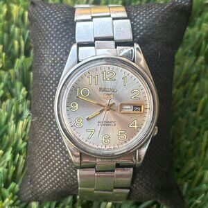 Rare Seiko 5 - Automatic Vintage Watch - Black Dial - 21 Jewels